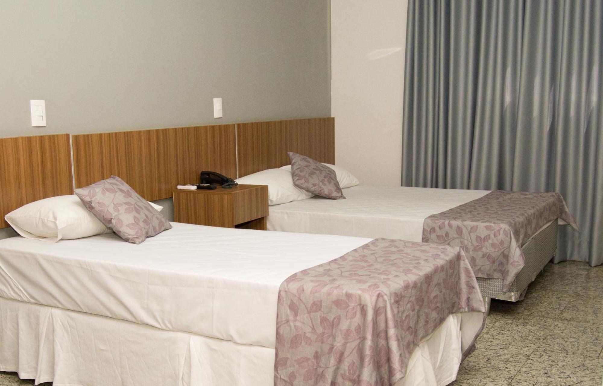 Bombonato Hotel - Facil Acesso Ao Aeroporto E Parque De Exposicoes Abcz Uberaba Kültér fotó