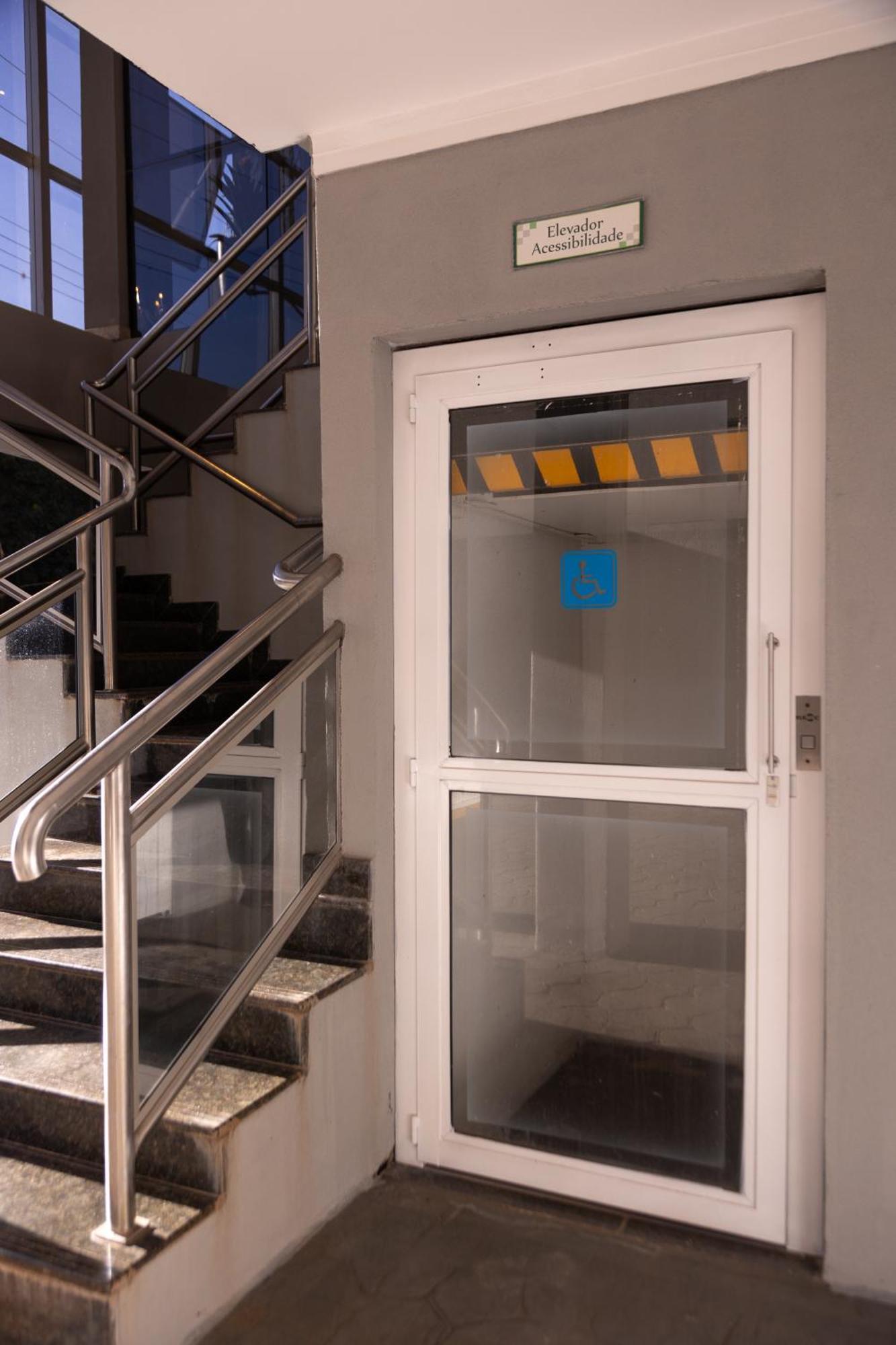 Bombonato Hotel - Facil Acesso Ao Aeroporto E Parque De Exposicoes Abcz Uberaba Kültér fotó