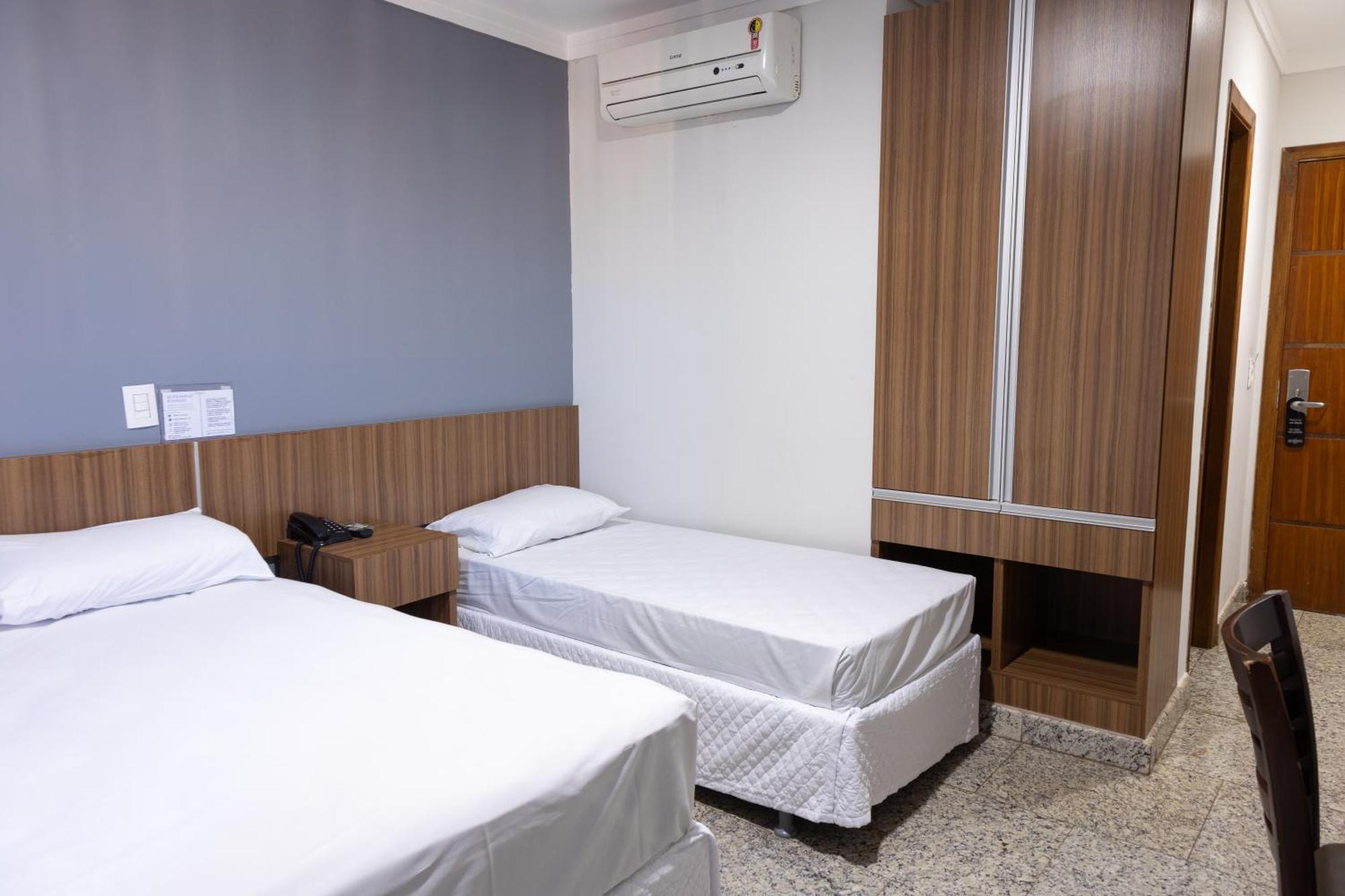 Bombonato Hotel - Facil Acesso Ao Aeroporto E Parque De Exposicoes Abcz Uberaba Kültér fotó